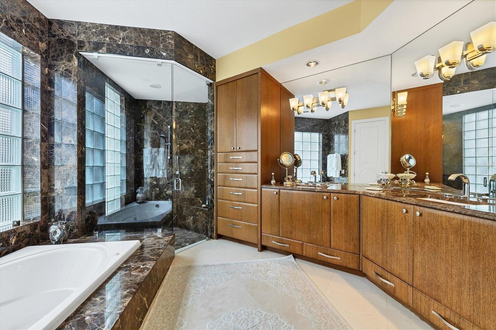 PRESTANCIA - Residential