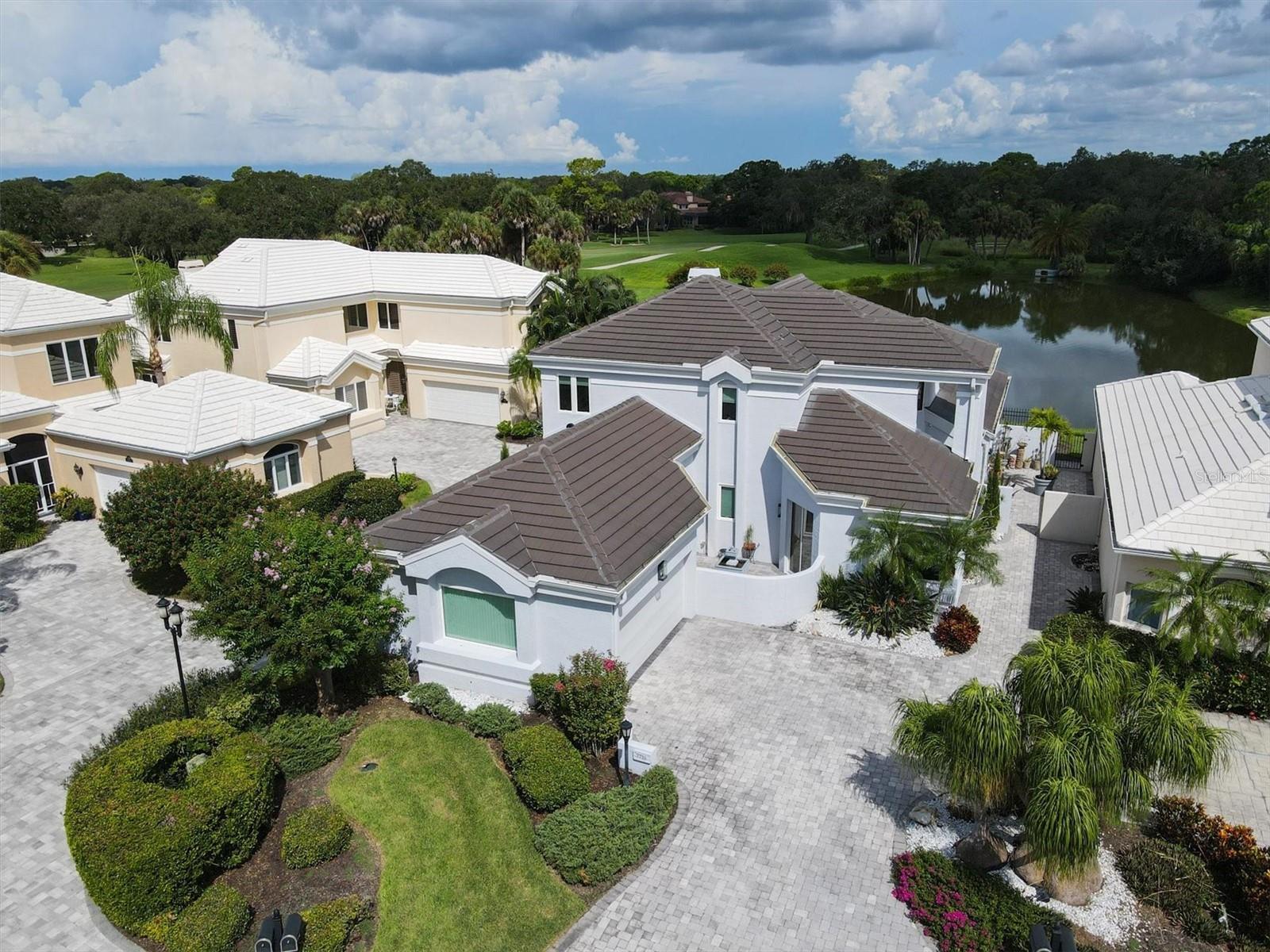 PRESTANCIA - Residential