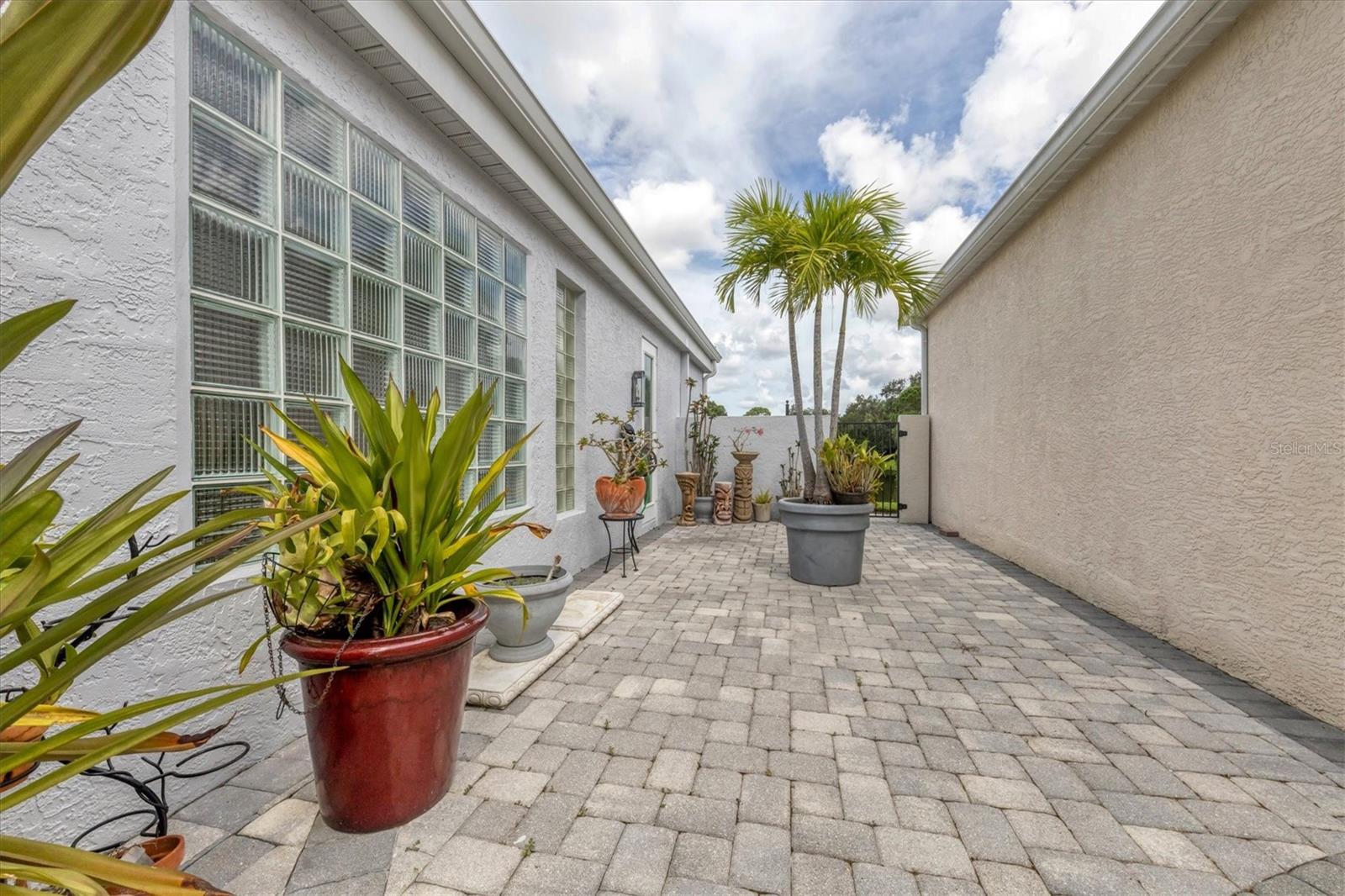 PRESTANCIA - Residential