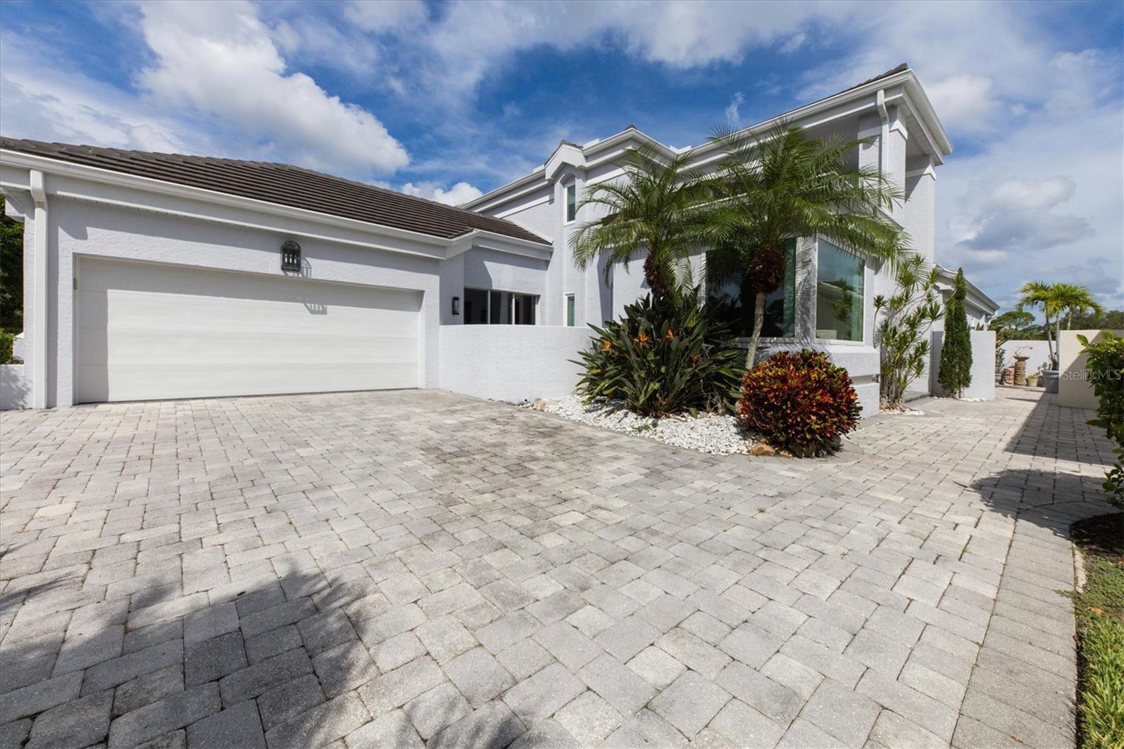 PRESTANCIA - Residential