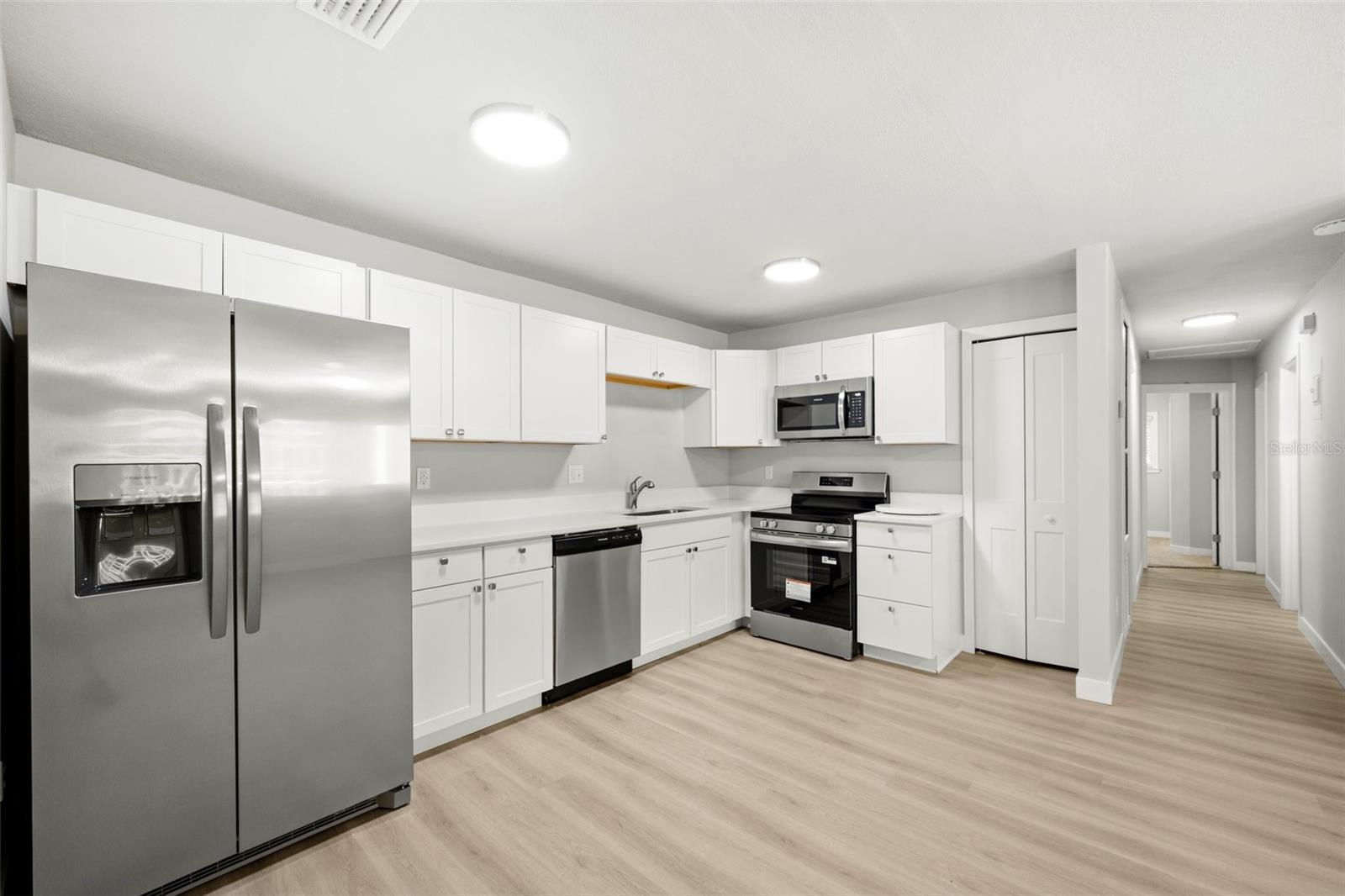 CAROL ESTATES TERRACE - Residential Lease