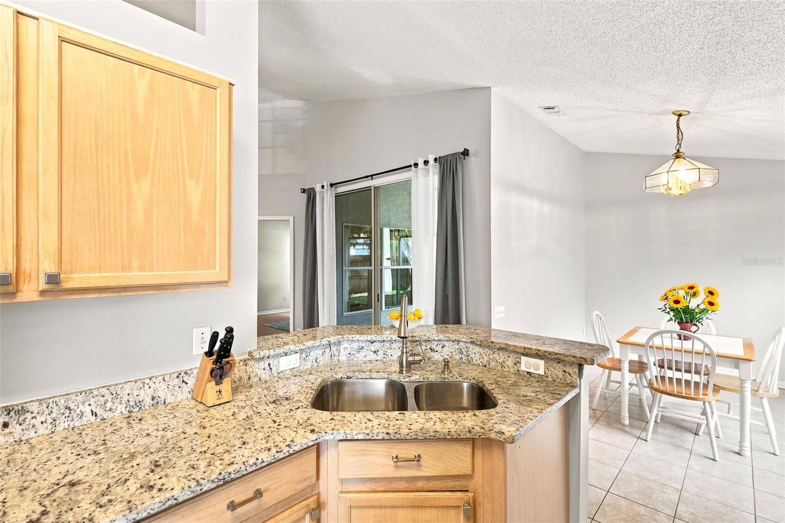 SUNCREST - Residential