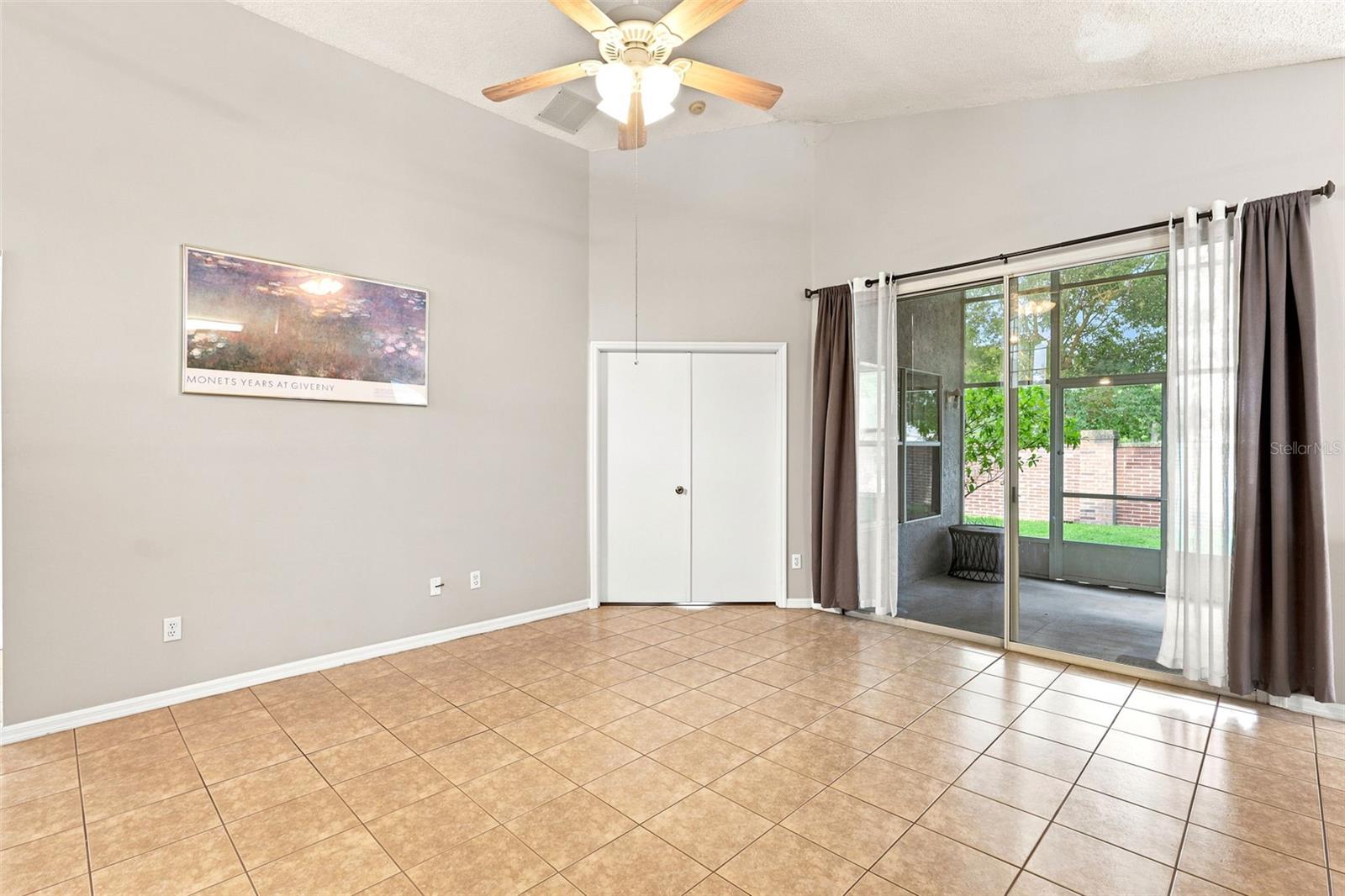 SUNCREST - Residential