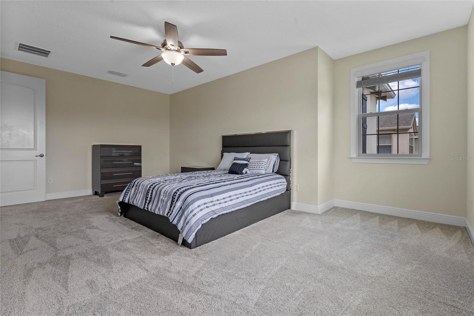 BRADFORD CRK-PH II - Residential Lease