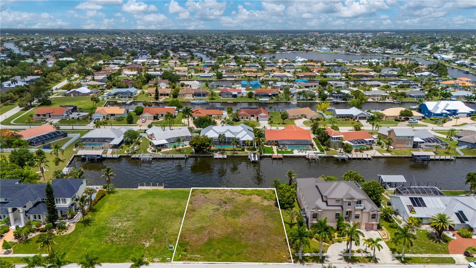PORT CHARLOTTE SEC 040 - Land