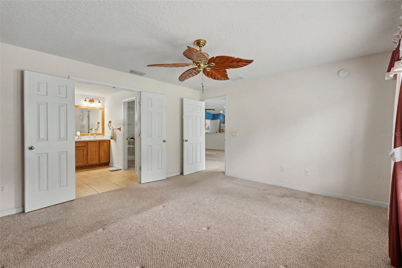 RED HAWK - Residential