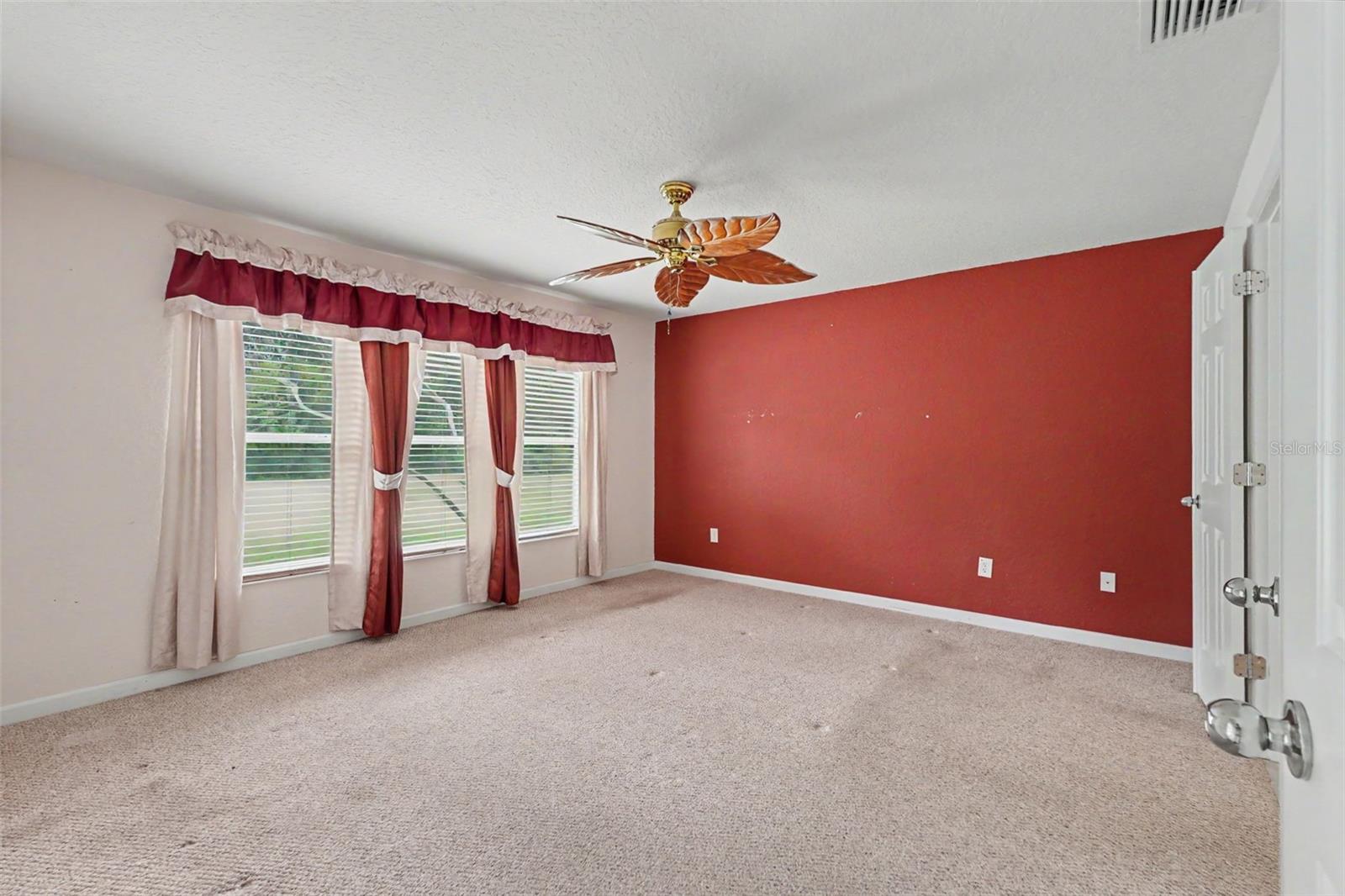 RED HAWK - Residential
