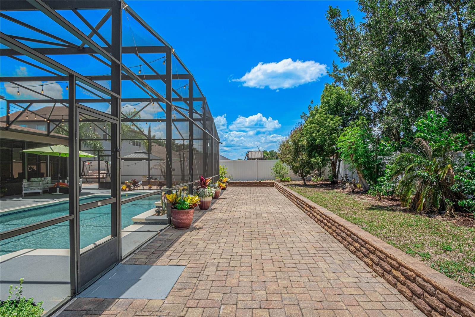 SOUTHERN FIELDS - Residential