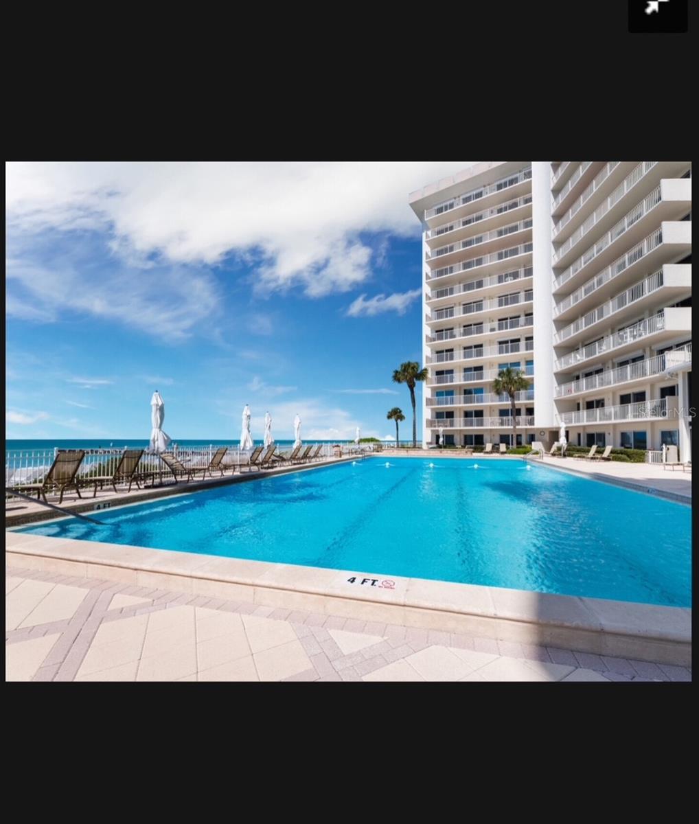 ISLANDER CLUB OF LONGBOAT - Residential