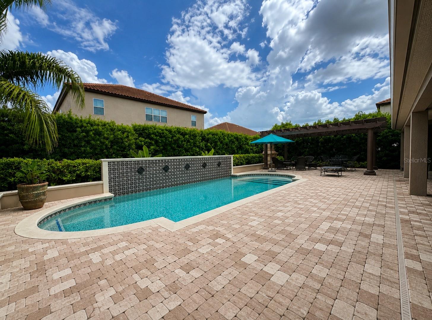 BELLA VISTA - Residential