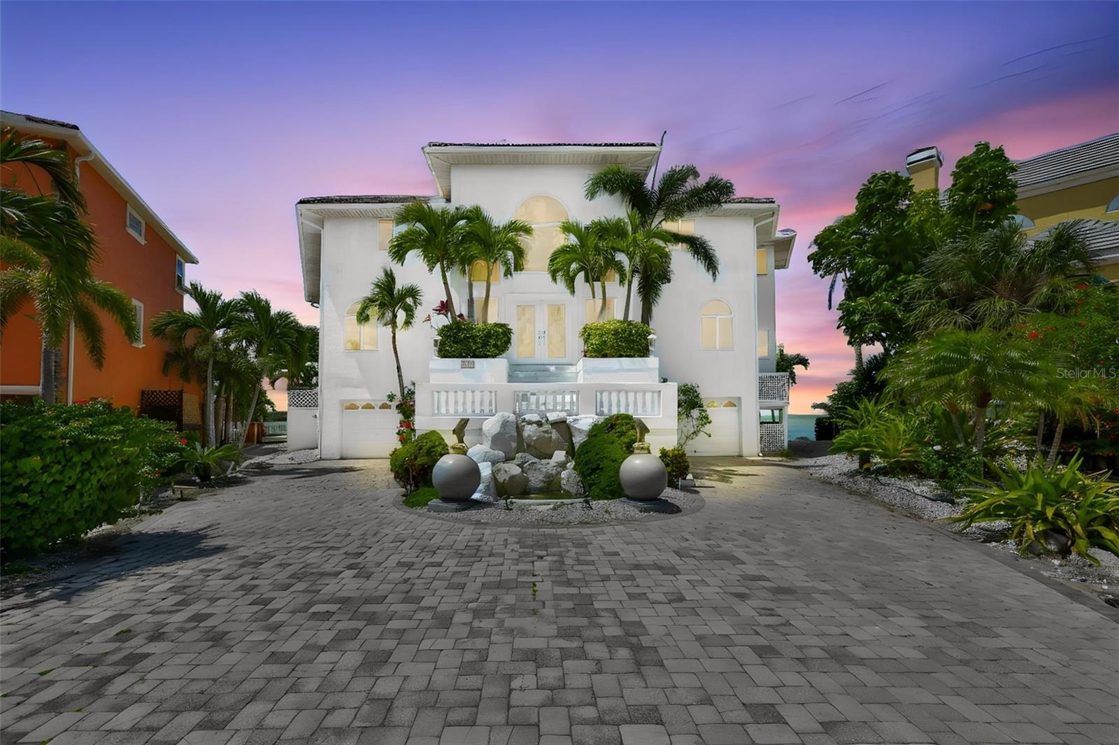 SYMPHONY ISLES UNIT FIVE - Residential
