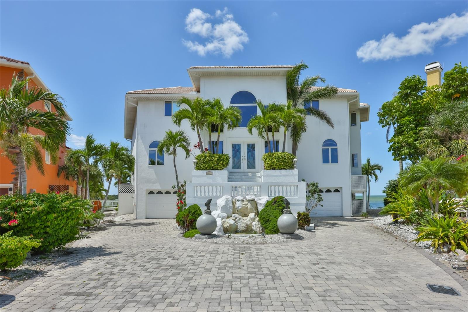 SYMPHONY ISLES UNIT FIVE - Residential