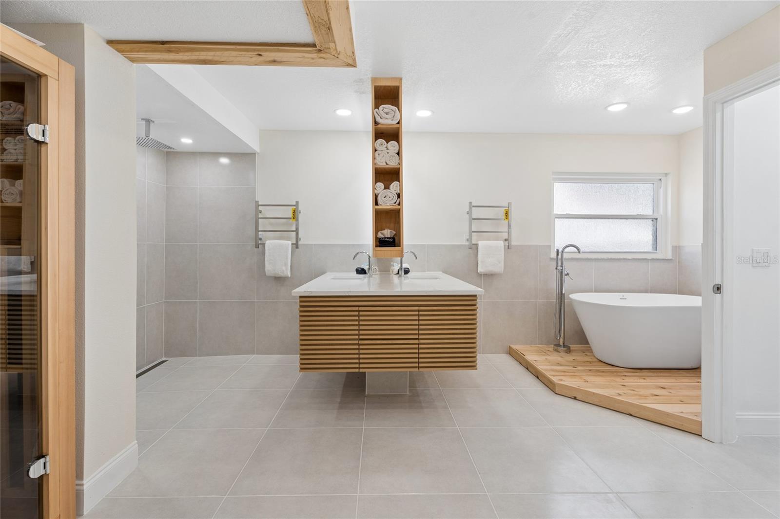 ST JAMES PARK - Residential