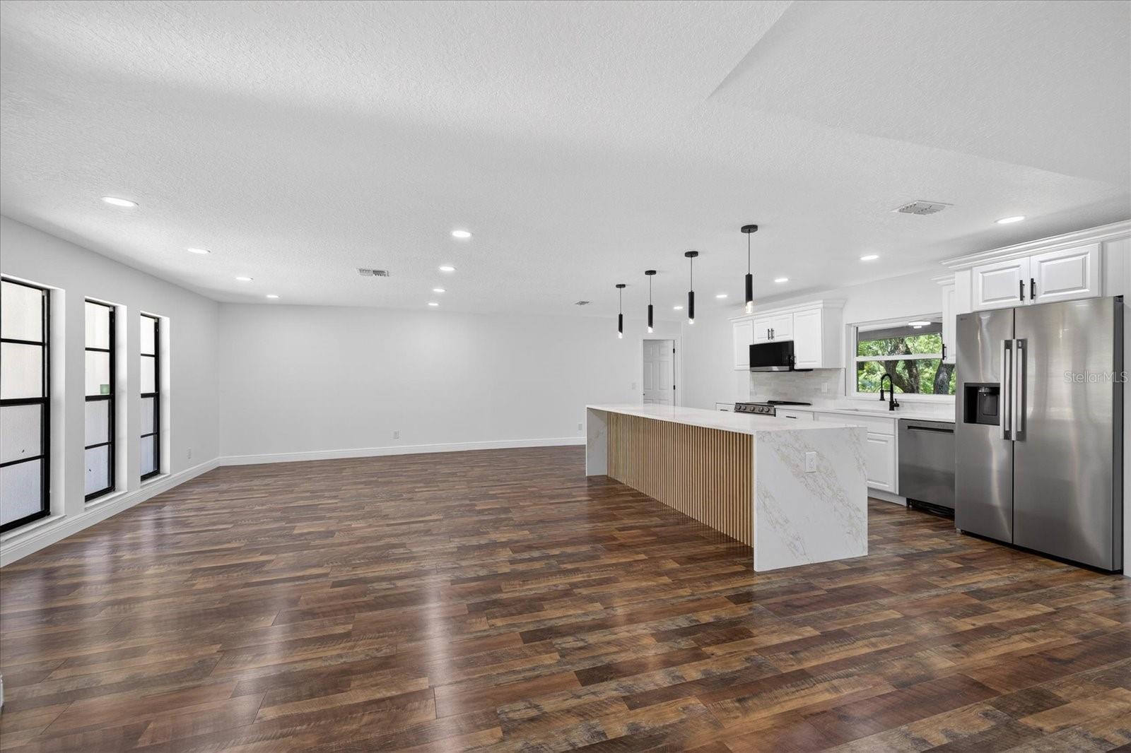 BAY WOODS-UNIT I - Residential