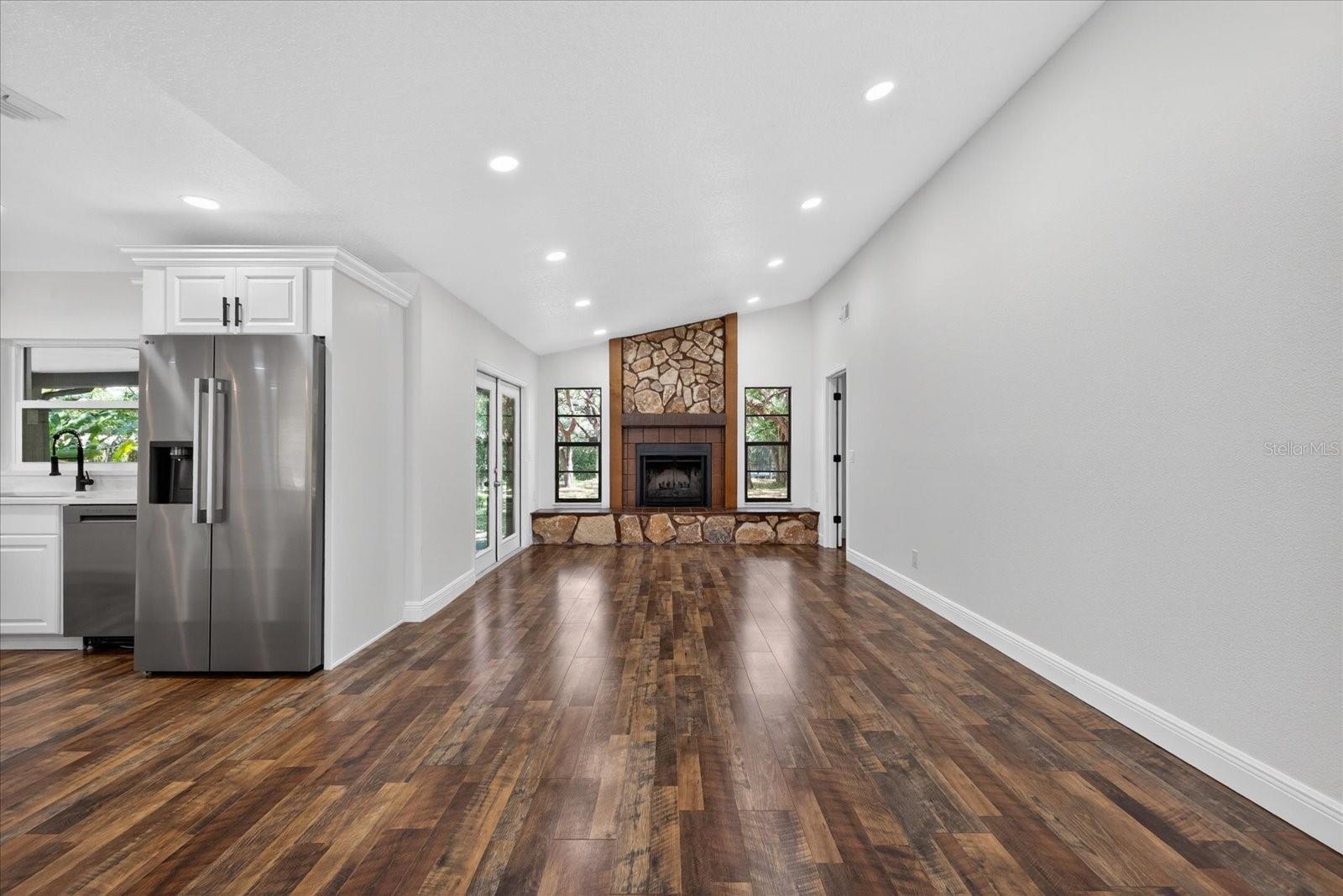BAY WOODS-UNIT I - Residential