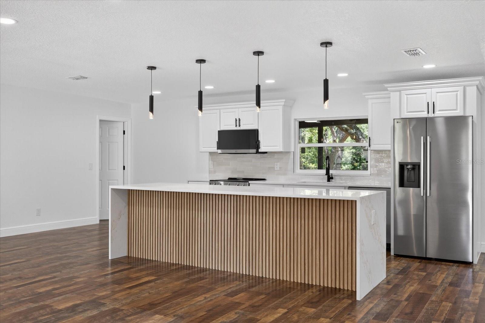 BAY WOODS-UNIT I - Residential
