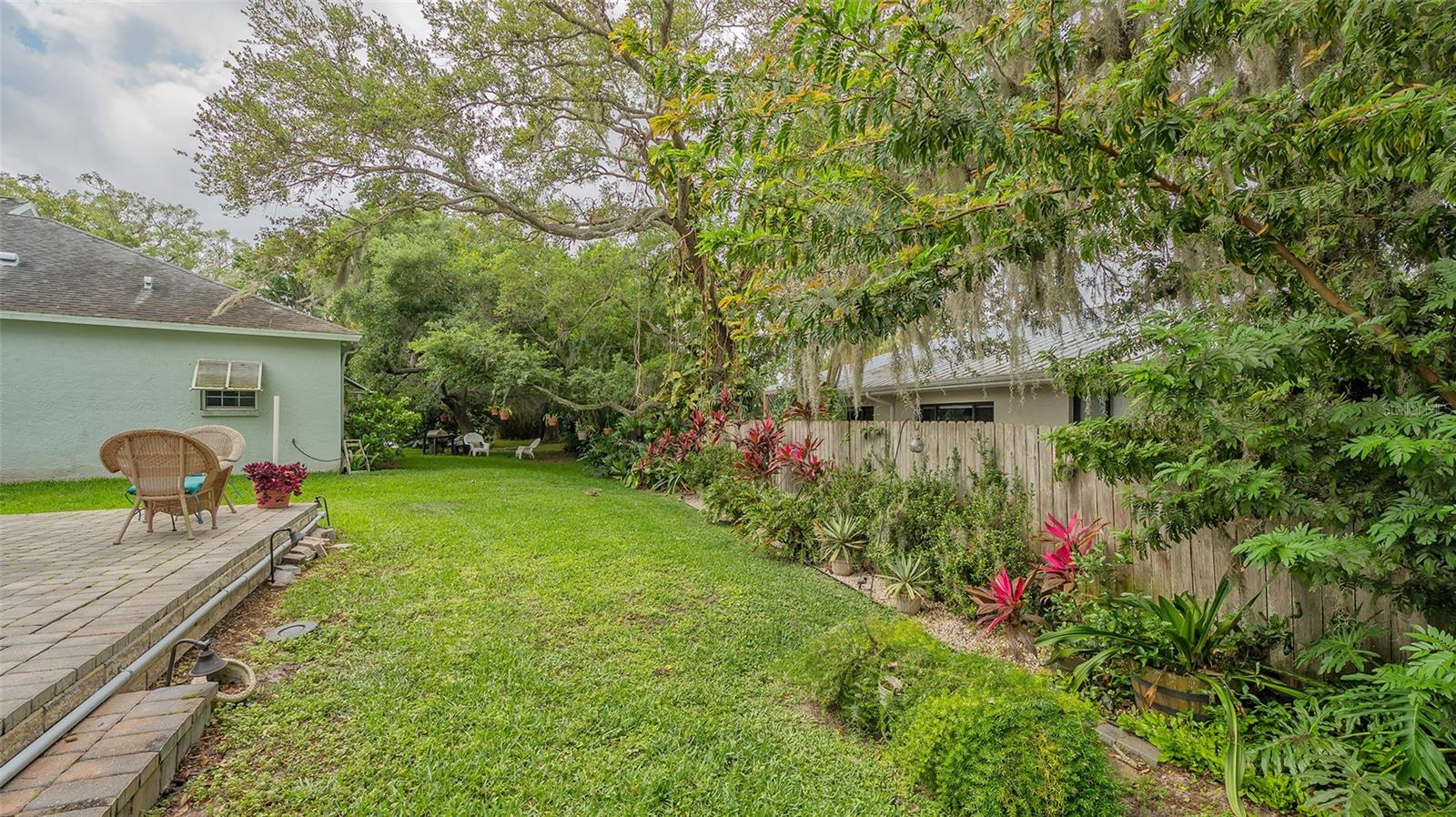 ARBOR OAKS - Residential