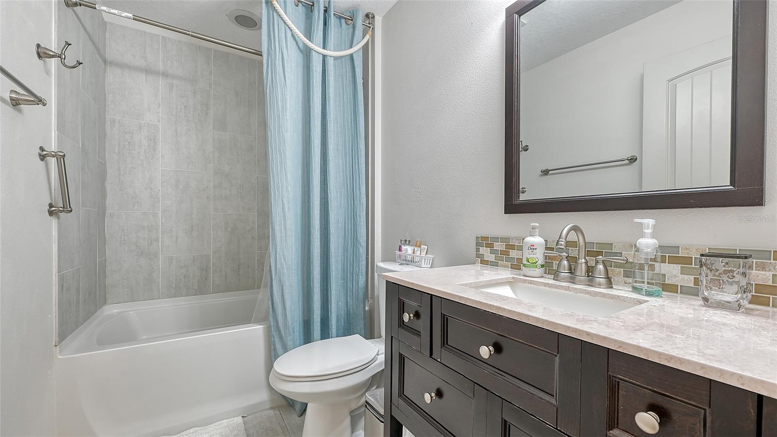 ARBOR OAKS - Residential