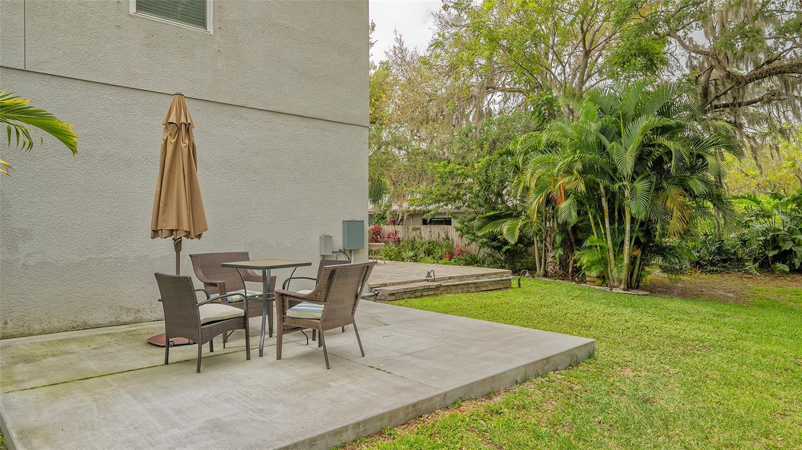 ARBOR OAKS - Residential