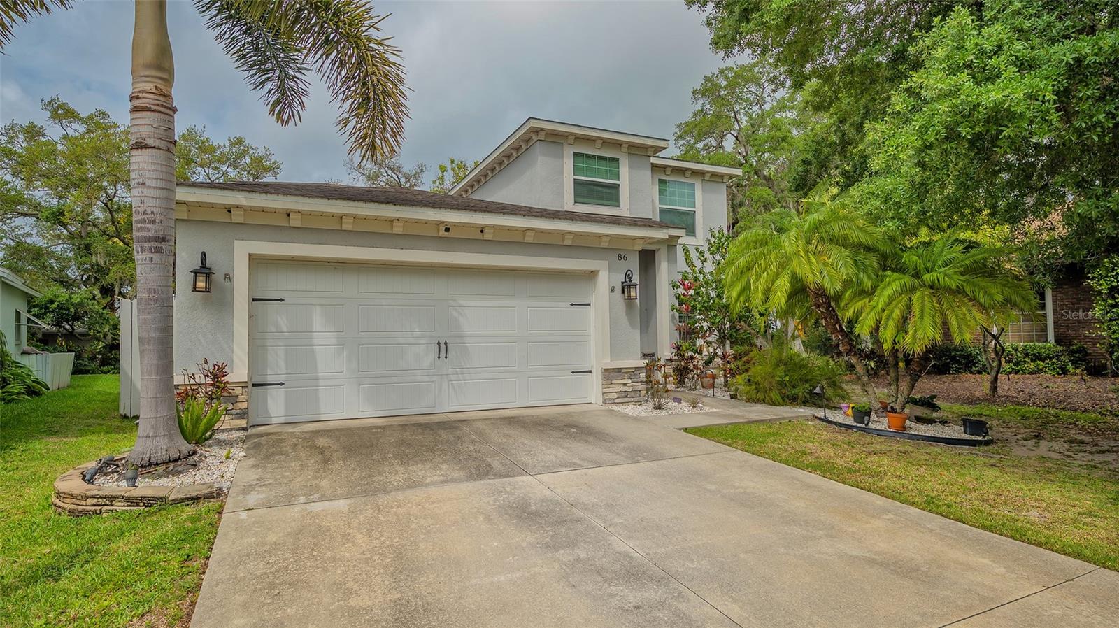 ARBOR OAKS - Residential