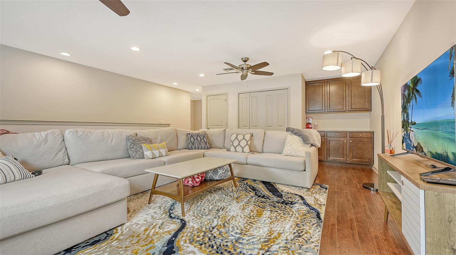 ARBOR OAKS - Residential