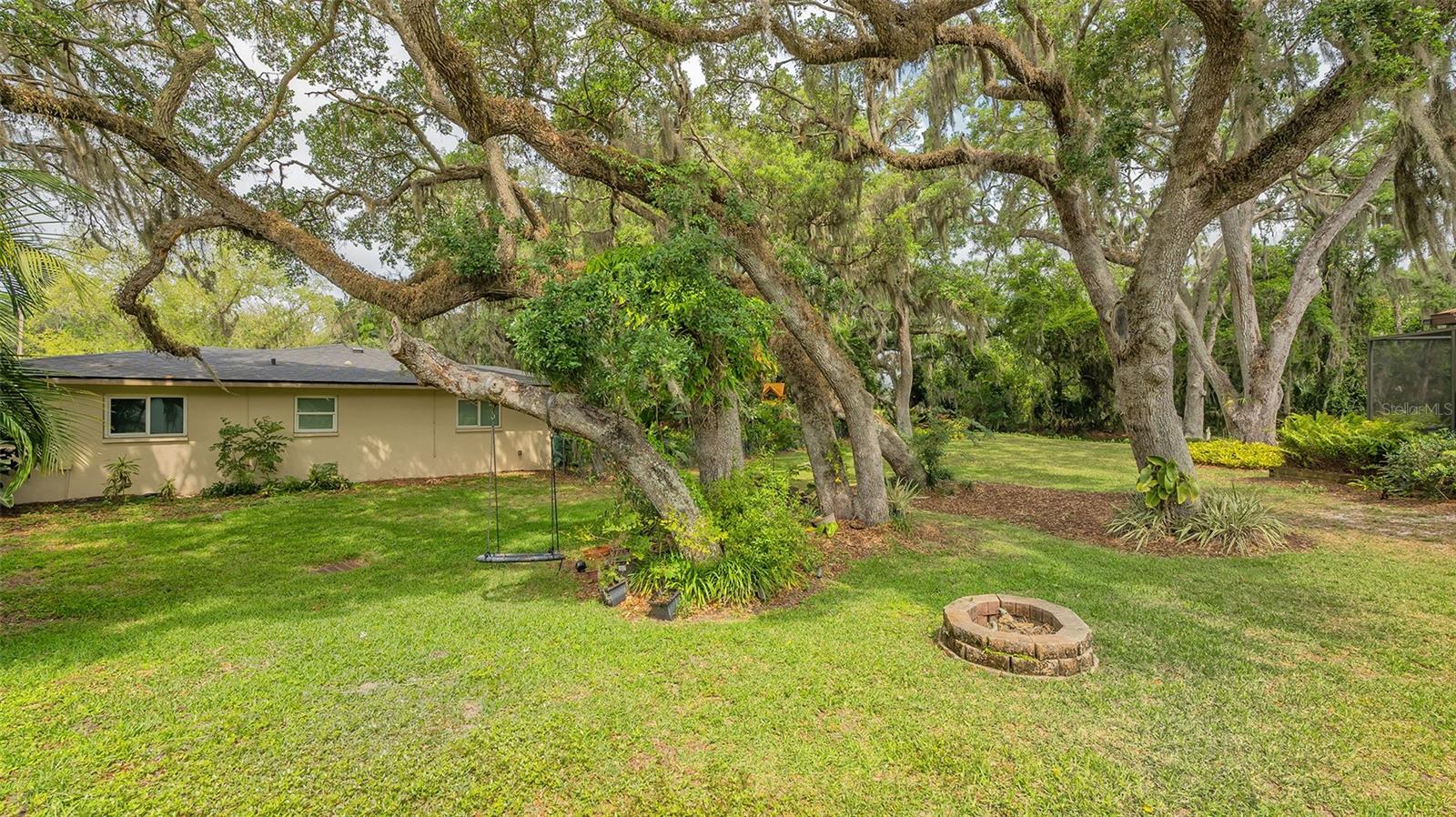 ARBOR OAKS - Residential