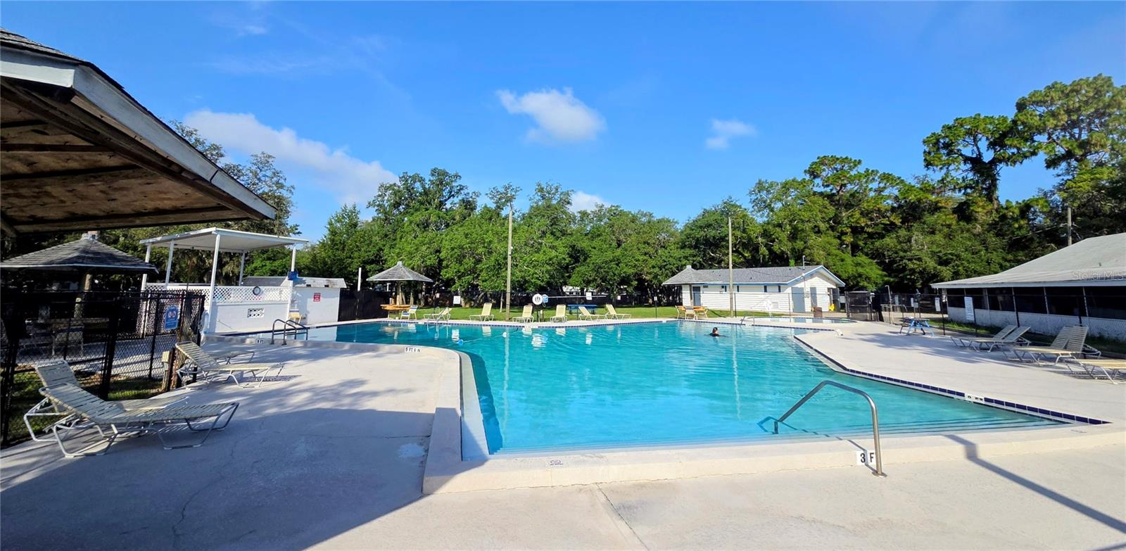 YOGI BEAR JELLYSTONE PARK CONDO - Residential