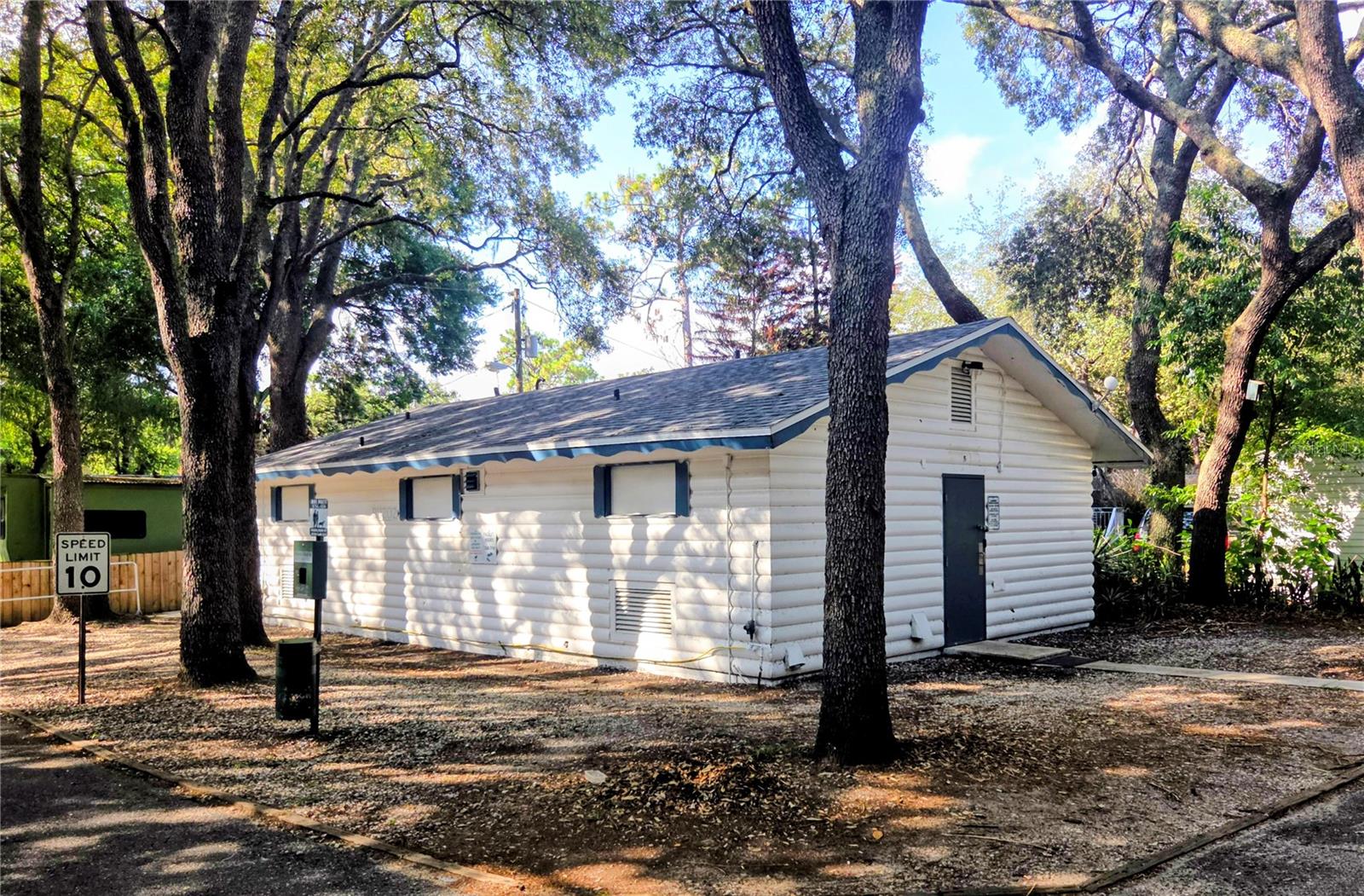 YOGI BEAR JELLYSTONE PARK CONDO - Residential