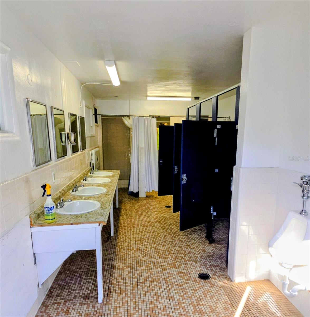 YOGI BEAR JELLYSTONE PARK CONDO - Residential
