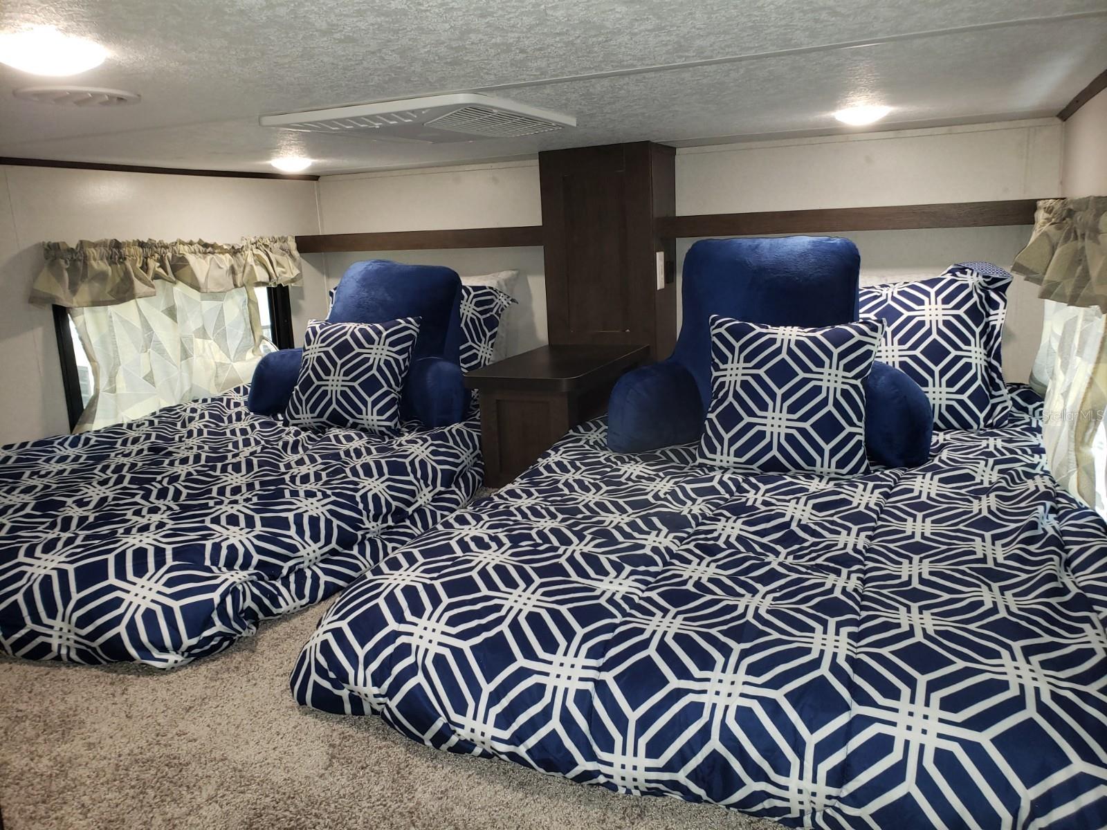 YOGI BEAR JELLYSTONE PARK CONDO - Residential