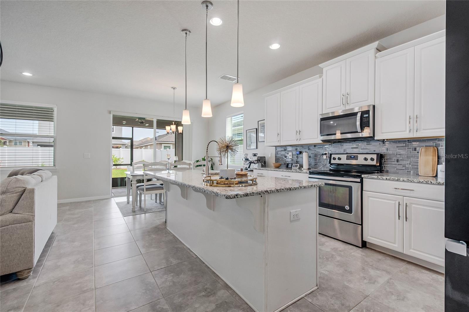 TAPESTRY PH 4 - Residential