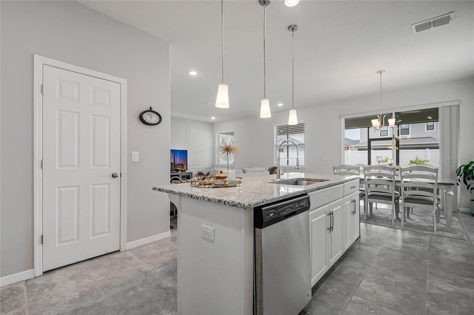 TAPESTRY PH 4 - Residential