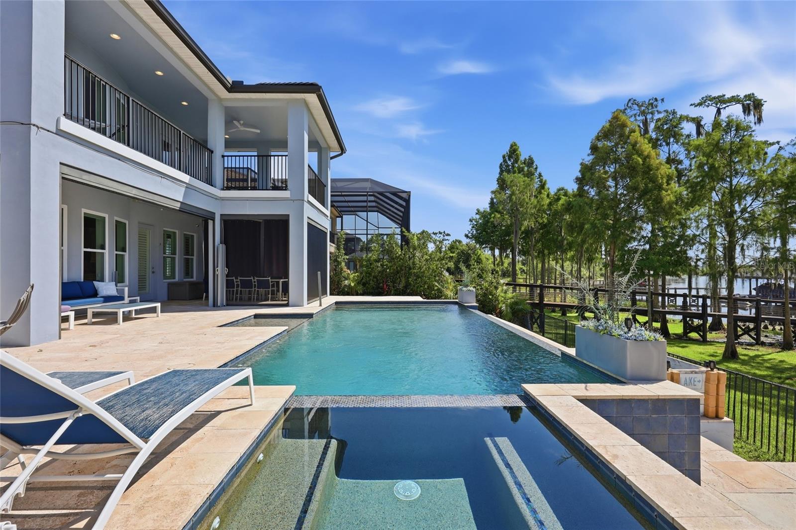 INDEPENDENCE - Residential
