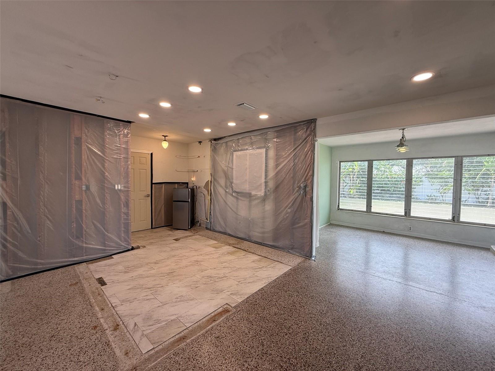 ST PETERSBURG BEACH NORTH UNIT 6 - Residential