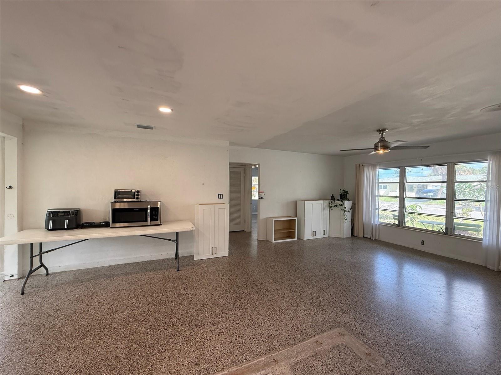 ST PETERSBURG BEACH NORTH UNIT 6 - Residential