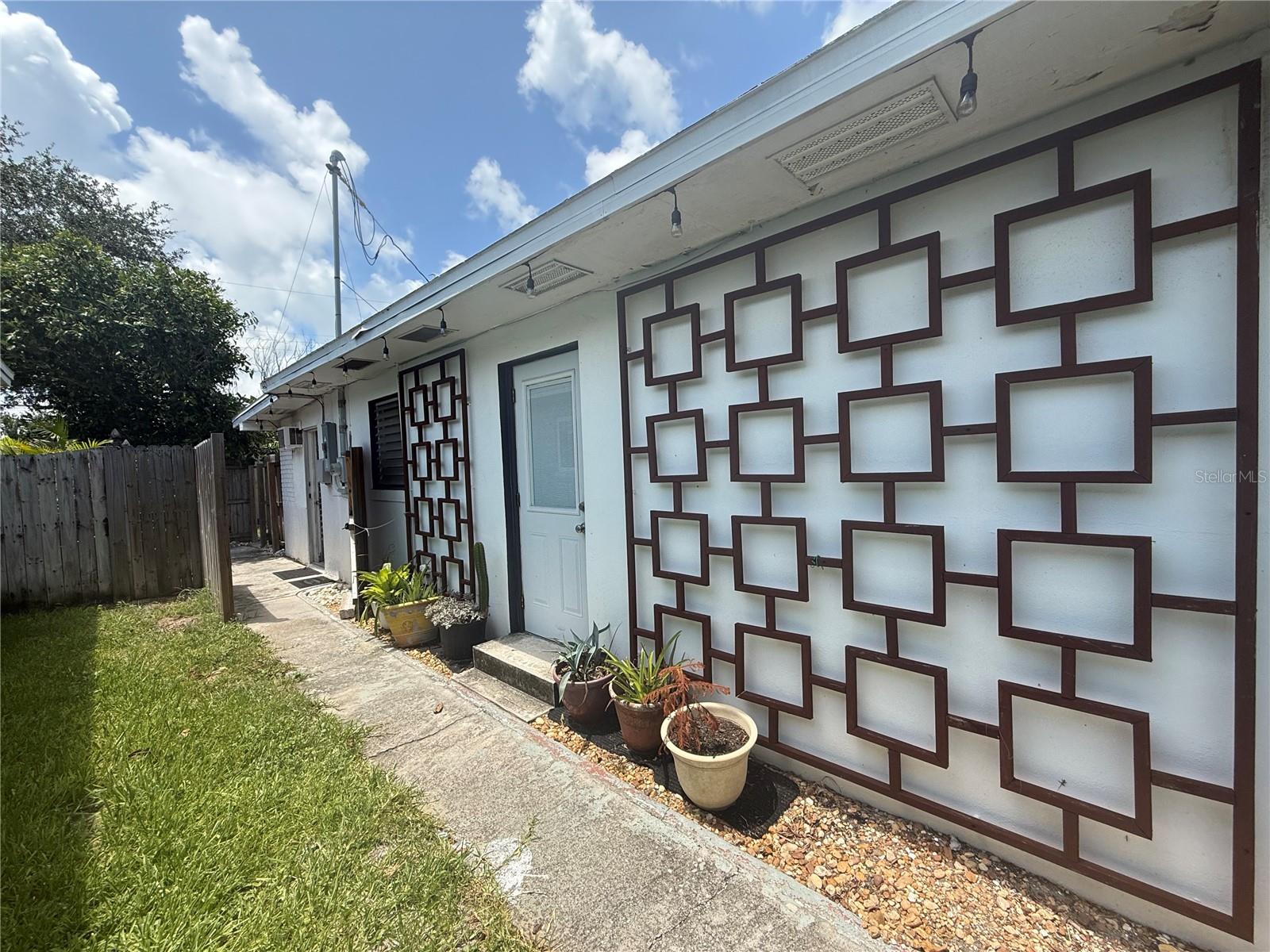 ST PETERSBURG BEACH NORTH UNIT 6 - Residential