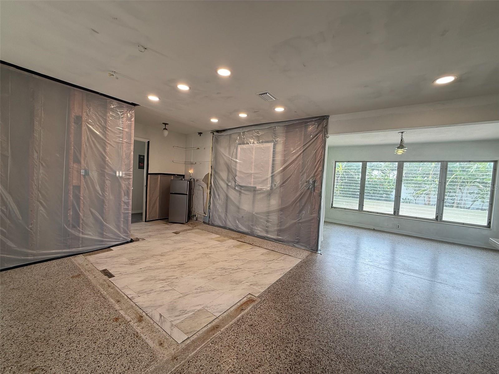 ST PETERSBURG BEACH NORTH UNIT 6 - Residential