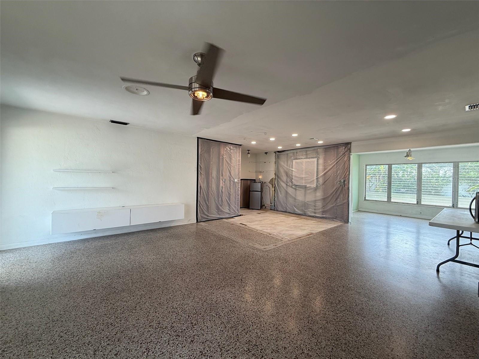 ST PETERSBURG BEACH NORTH UNIT 6 - Residential