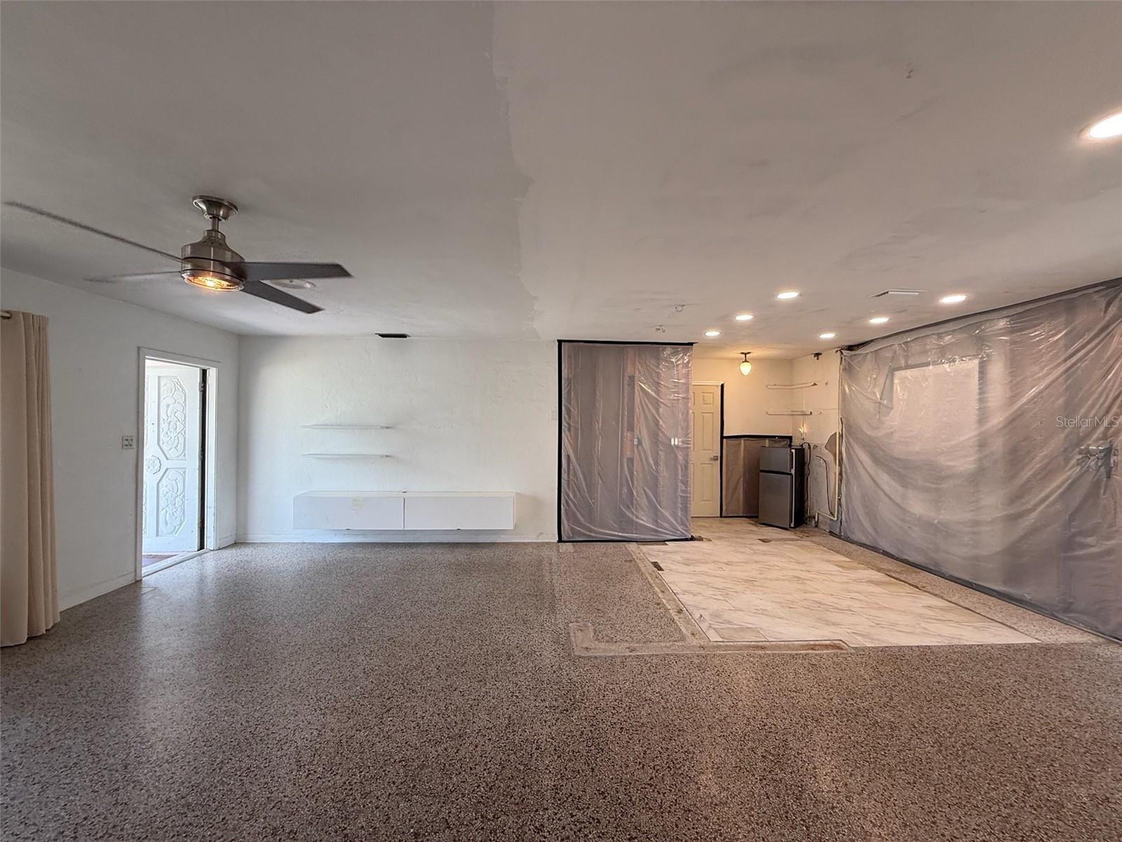 ST PETERSBURG BEACH NORTH UNIT 6 - Residential