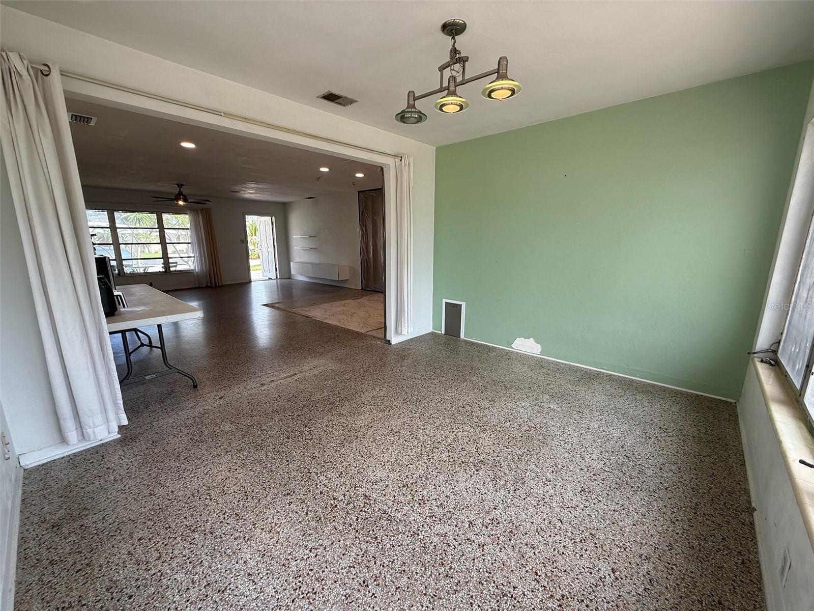 ST PETERSBURG BEACH NORTH UNIT 6 - Residential