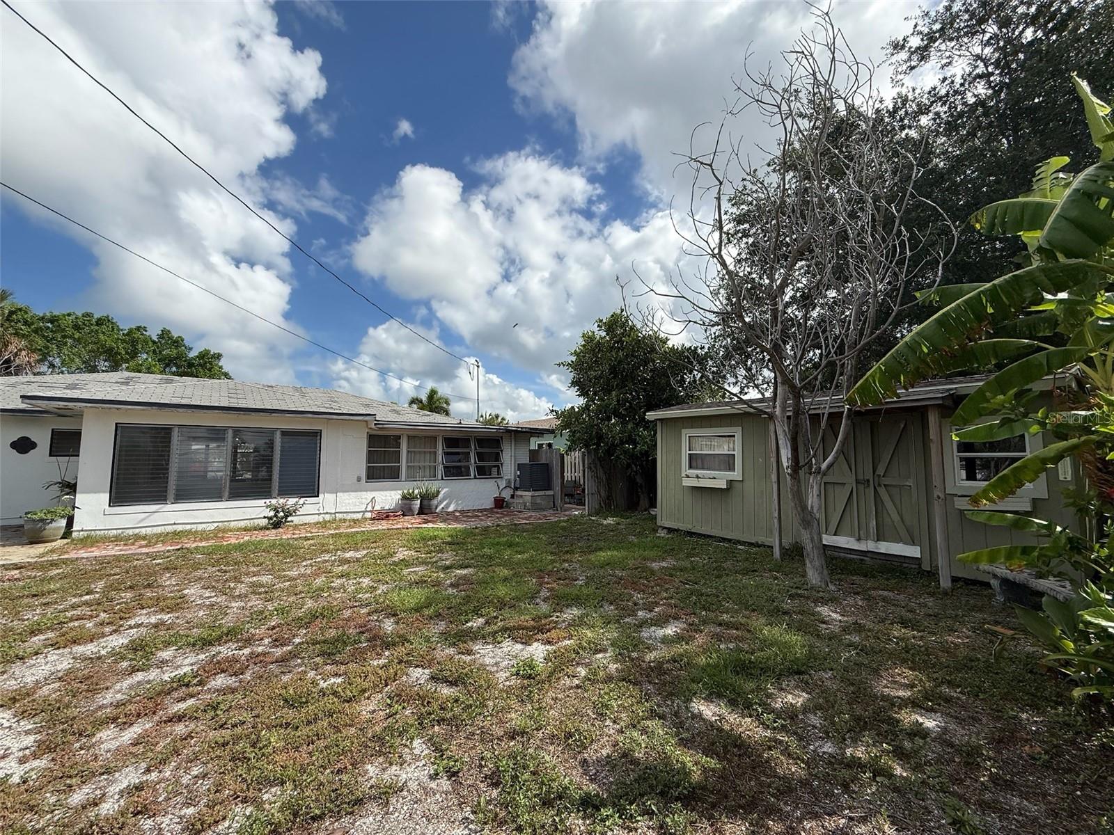 ST PETERSBURG BEACH NORTH UNIT 6 - Residential