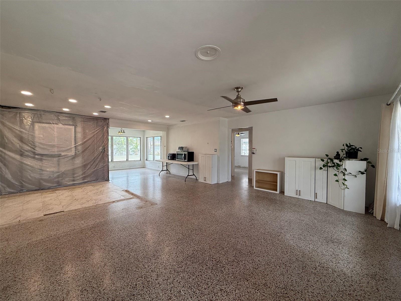 ST PETERSBURG BEACH NORTH UNIT 6 - Residential