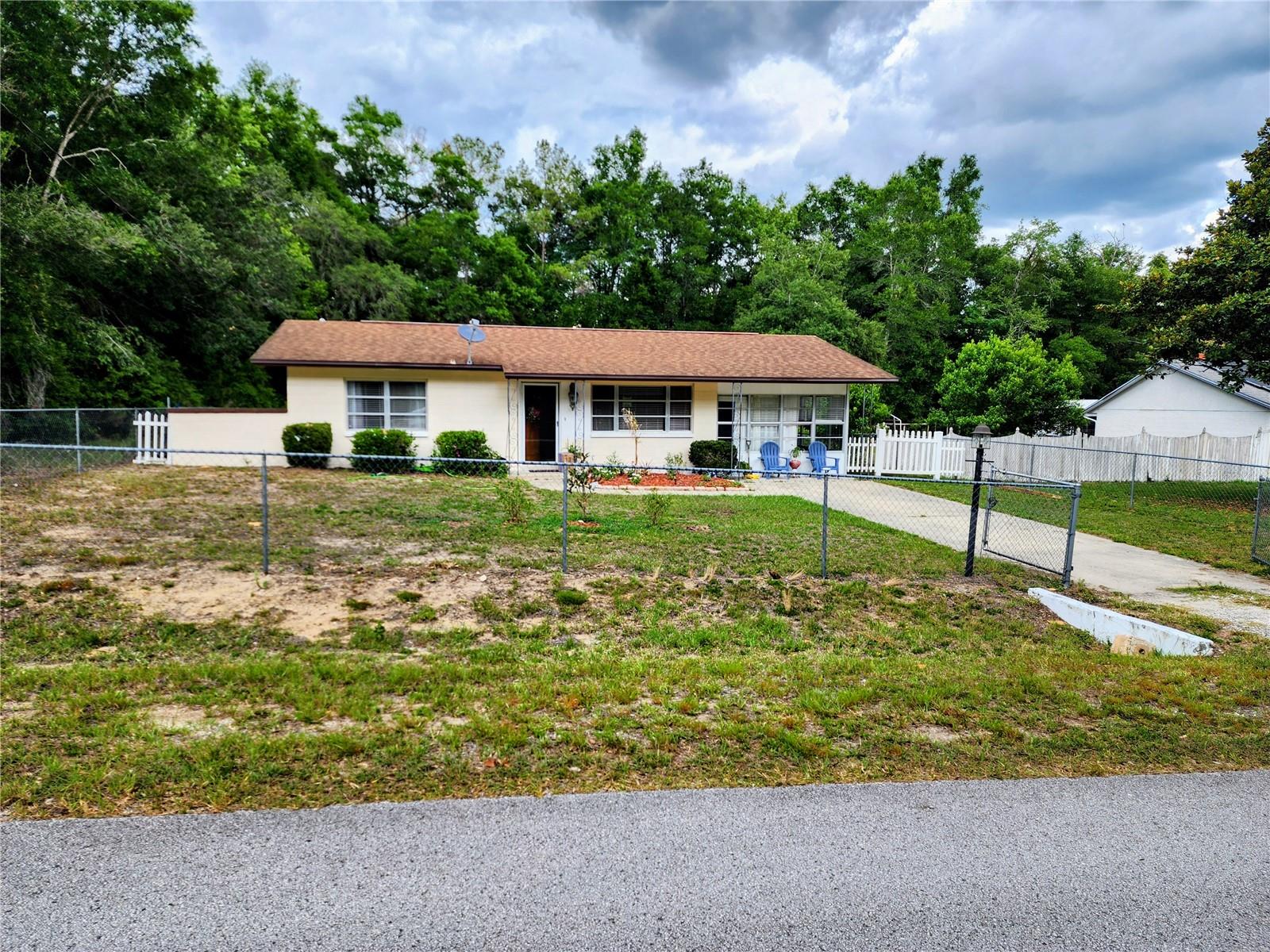 RAINBOW LAKES ESTATES - Residential