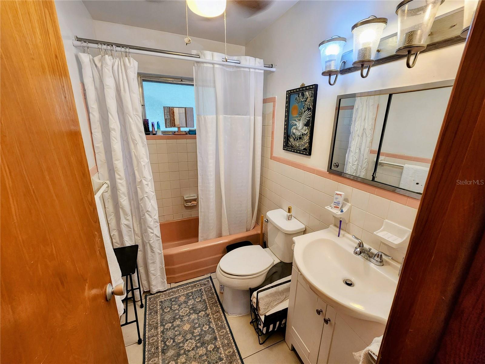 RAINBOW LAKES ESTATES - Residential