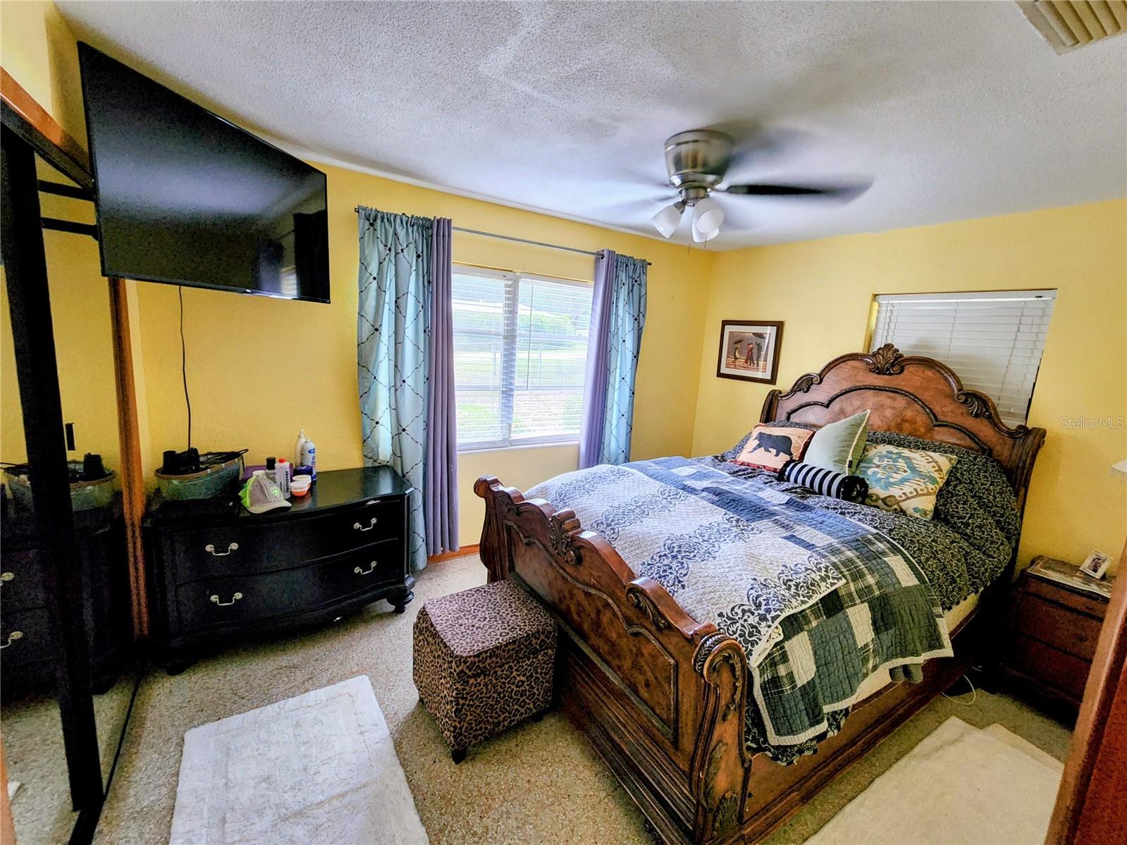 RAINBOW LAKES ESTATES - Residential