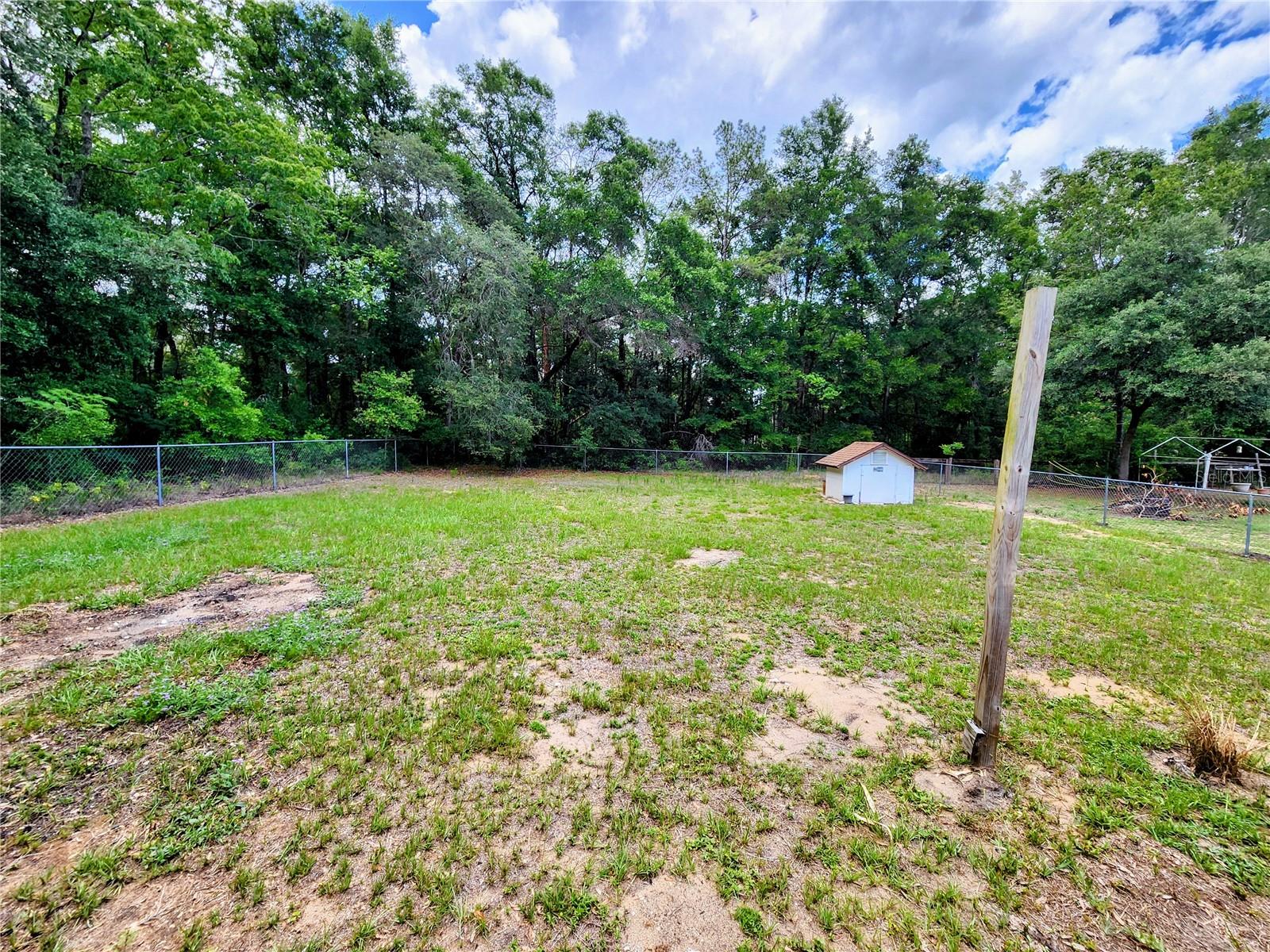 RAINBOW LAKES ESTATES - Residential