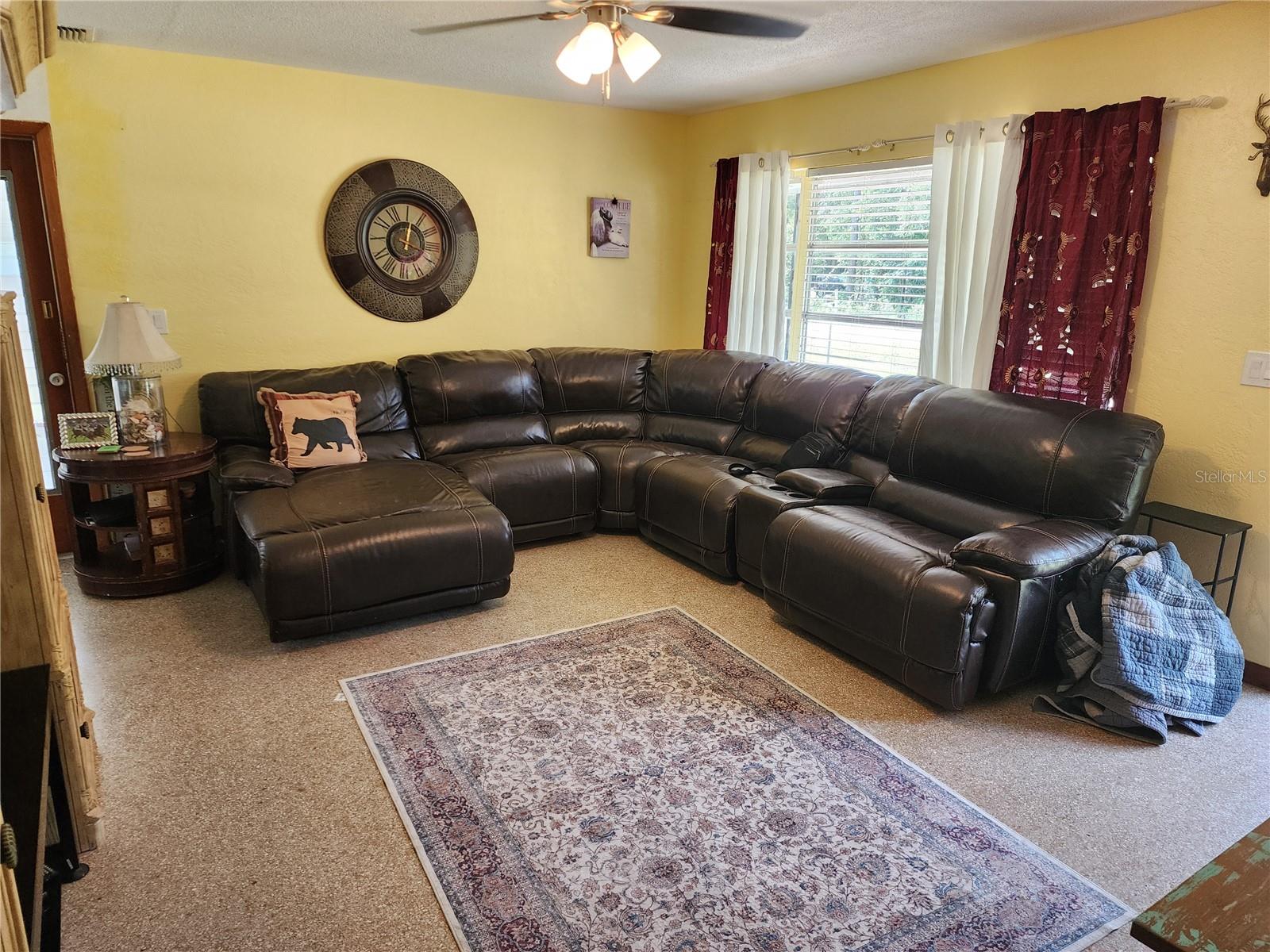 RAINBOW LAKES ESTATES - Residential