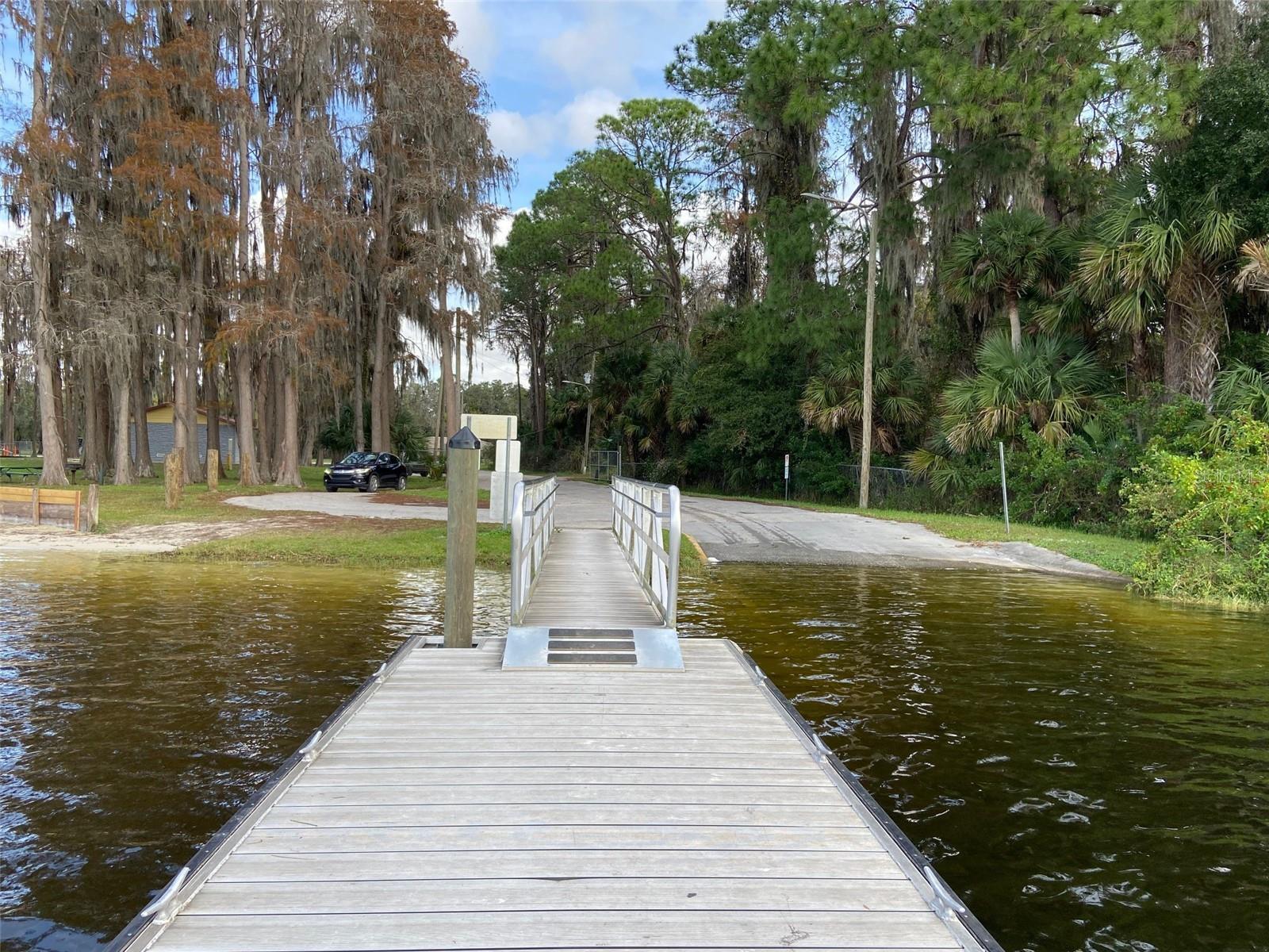 MOON LAKE ESTATES - Residential