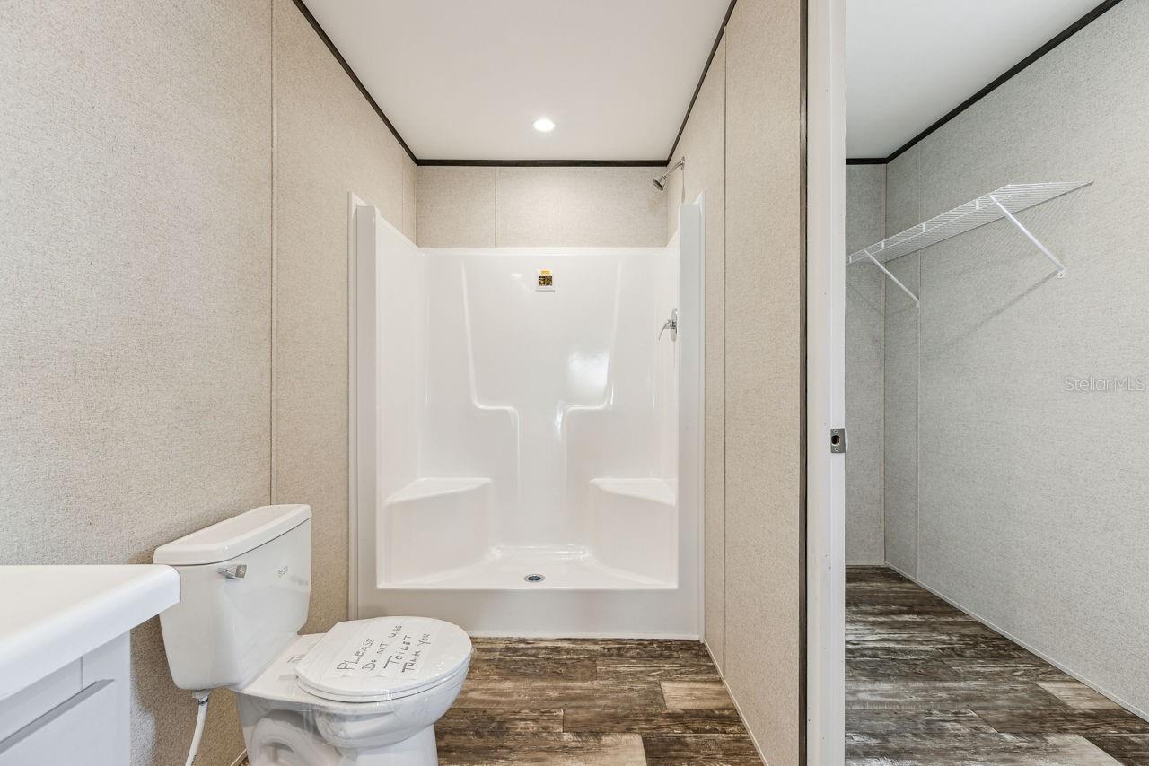 WILLISTON HLNDS - Residential