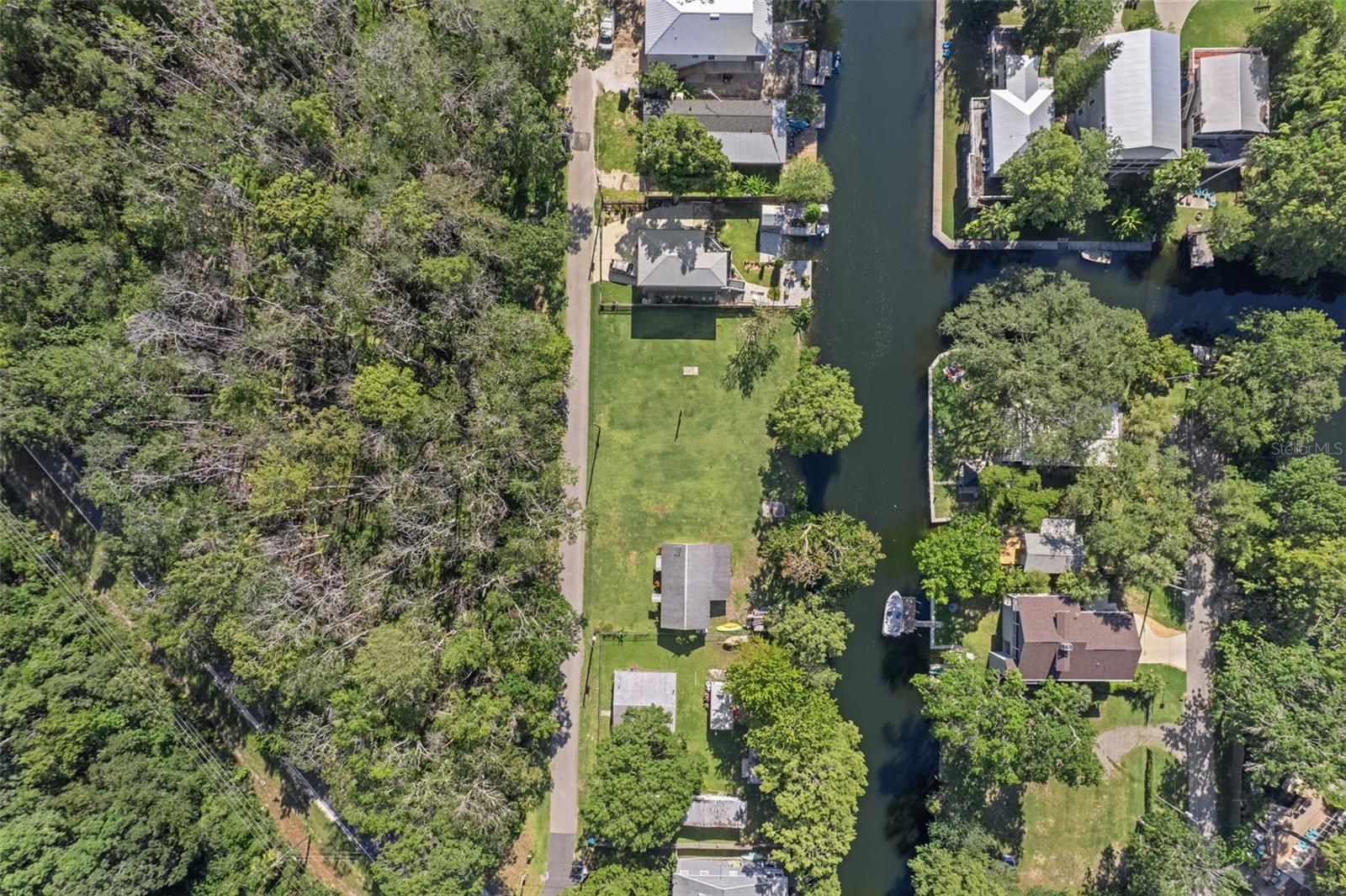 WEEKI WACHEE GARDENS - Land